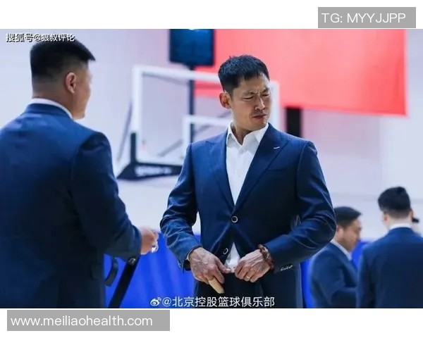 张庆鹏：从篮球场上的传奇到生活中的励志榜样